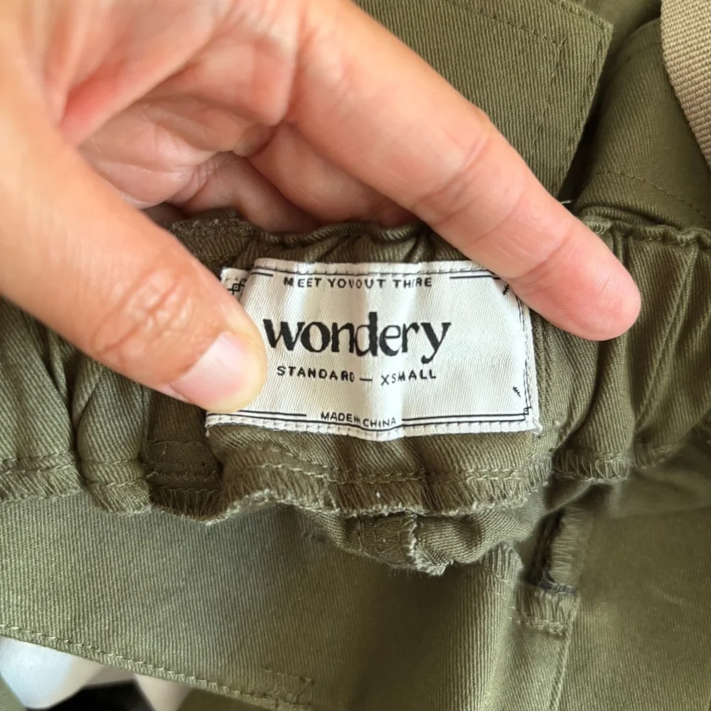 NEW Wondery Outdoors Isabel 3.0 Pant in Olive - Picture 6 of 6